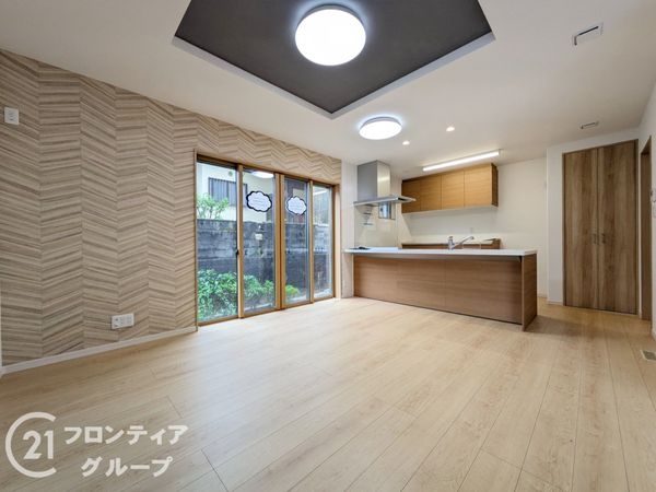 大津市石山寺４丁目　新築一戸建て　２期　１号地