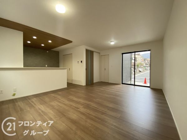 宇治市五ケ庄日皆田　新築一戸建て　全１区画