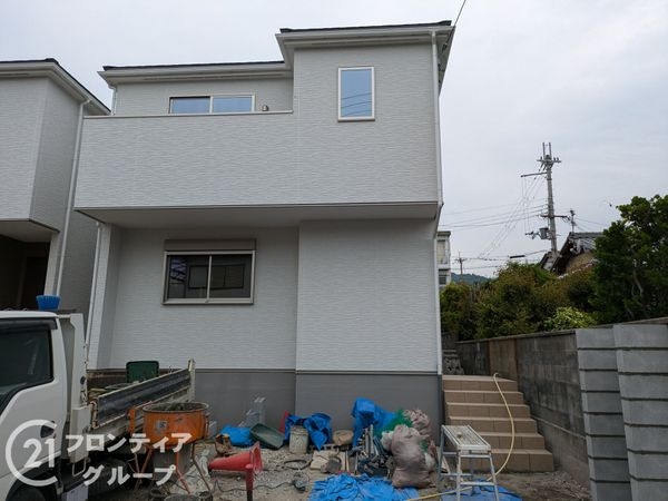大津市桜野町１丁目　新築一戸建て　２号地
