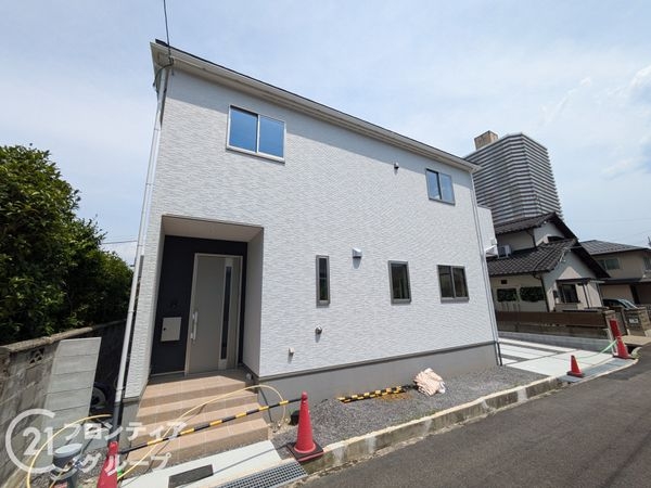 大津市桜野町１丁目　新築一戸建て　１号地