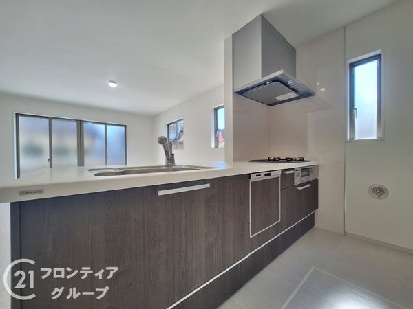 大津市桜野町１丁目　新築一戸建て　１号地