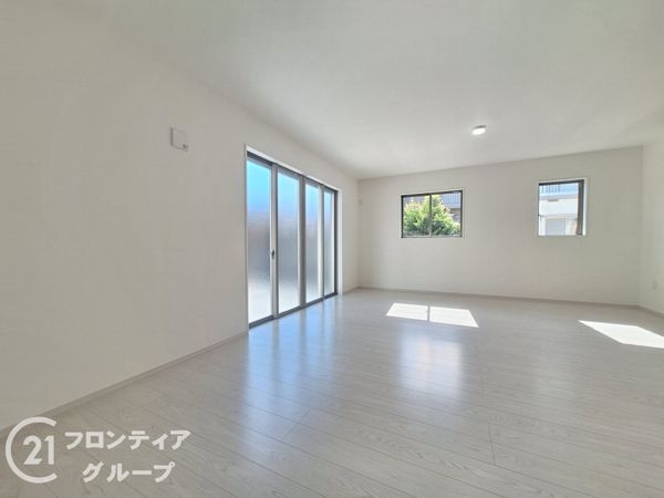 大津市桜野町１丁目　新築一戸建て　１号地
