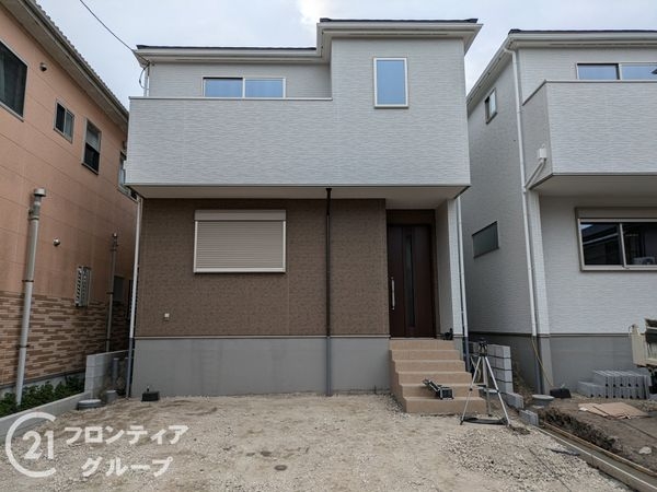 大津市桜野町１丁目　新築一戸建て　３号地