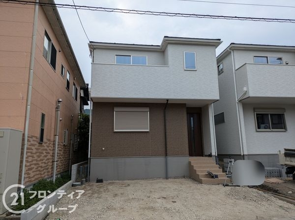 大津市桜野町１丁目　新築一戸建て　３号地