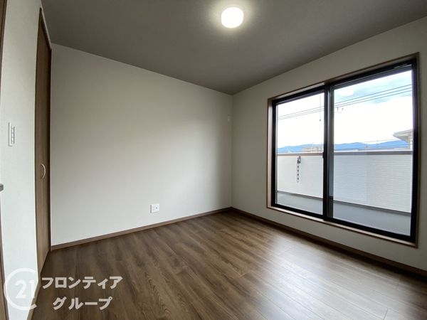 京都市南区久世中久世町3丁目　新築一戸建て