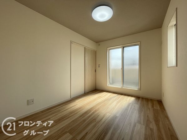 宇治市神明宮東　新築一戸建て　１号棟