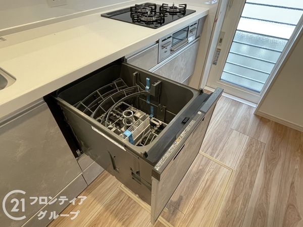 宇治市神明宮東　新築一戸建て　１号棟