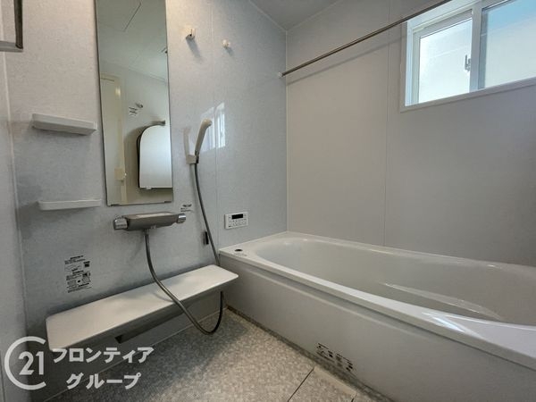 宇治市神明宮東　新築一戸建て　１号棟
