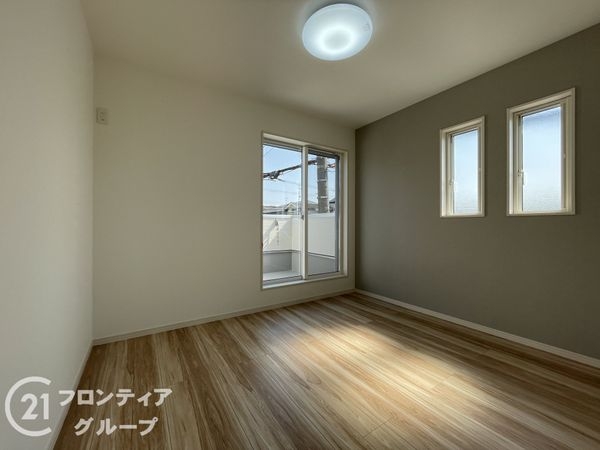 宇治市神明宮東　新築一戸建て　１号棟