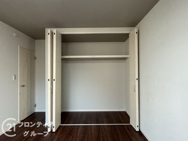 宇治市神明宮東　新築一戸建て　２号棟