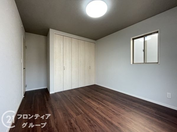 宇治市神明宮東　新築一戸建て　２号棟
