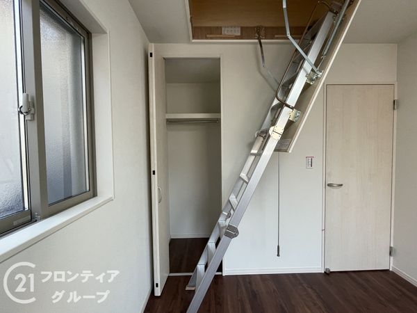 宇治市神明宮東　新築一戸建て　２号棟