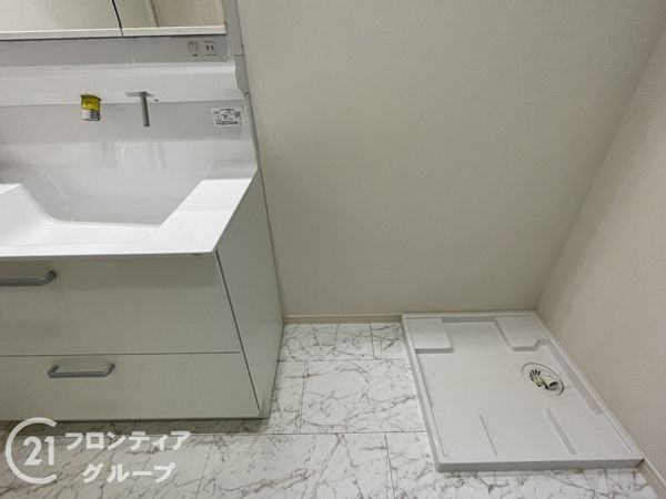 宇治市神明宮東　新築一戸建て　２号棟