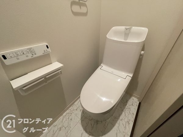 宇治市神明宮東　新築一戸建て　２号棟