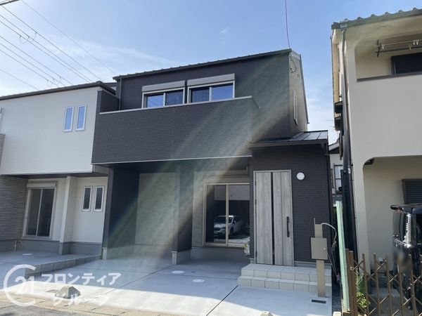 宇治市神明宮東　新築一戸建て　２号棟