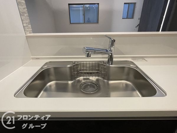 宇治市神明宮東　新築一戸建て　２号棟