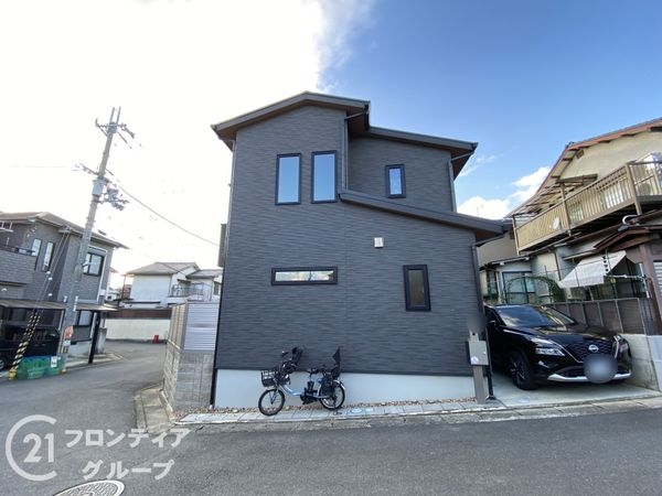 京都市伏見区深草大亀谷東寺町の中古一戸建て