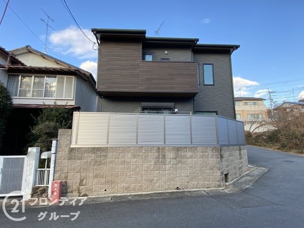 京都市伏見区深草大亀谷東寺町の中古一戸建て