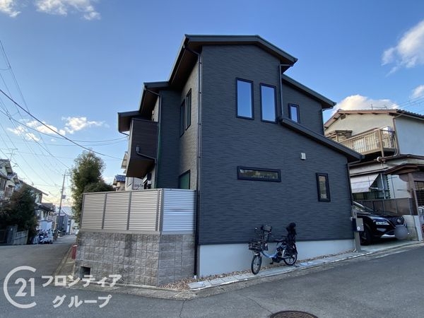 京都市伏見区深草大亀谷東寺町の中古一戸建て