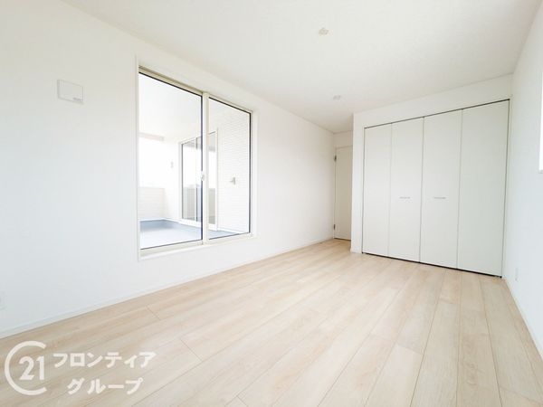 大津市雄琴５丁目　新築一戸建て　第２２　１期　４号棟