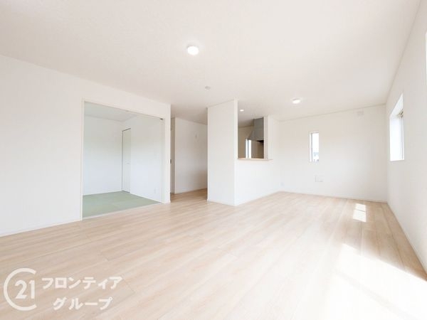 大津市雄琴５丁目　新築一戸建て　第２２　１期　４号棟