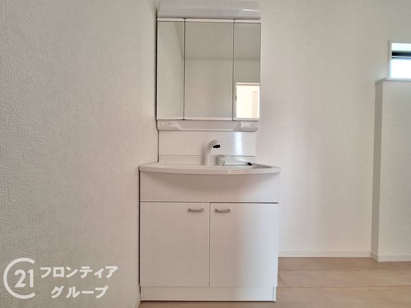 大津市雄琴５丁目　新築一戸建て　第２２　１期　８号棟