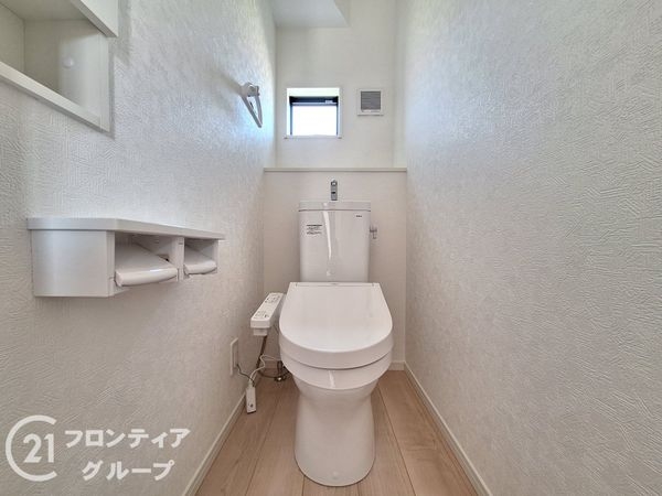 大津市雄琴５丁目　新築一戸建て　第２２　１期　８号棟