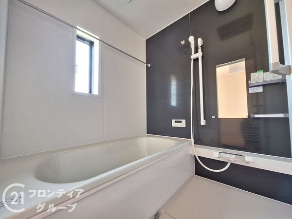 大津市雄琴５丁目　新築一戸建て　第２２　１期　８号棟