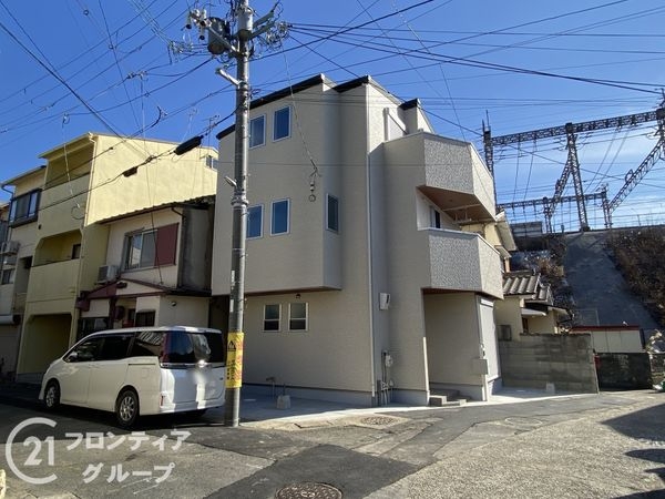 京都市山科区御陵久保町　新築一戸建て