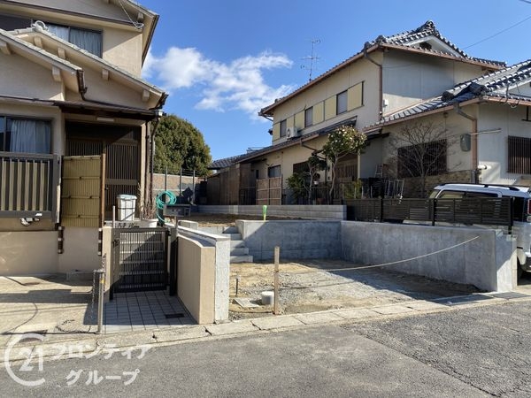 京都市伏見区深草大亀谷万帖敷町　新築一戸建て