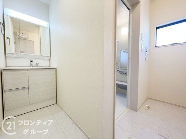 京都市西京区松室北河原町　新築一戸建て　2号棟