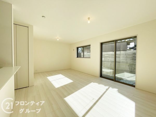 京都市西京区松室北河原町　新築一戸建て　2号棟