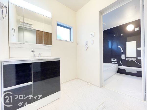 京都市西京区松室北河原町　新築一戸建て　1号棟