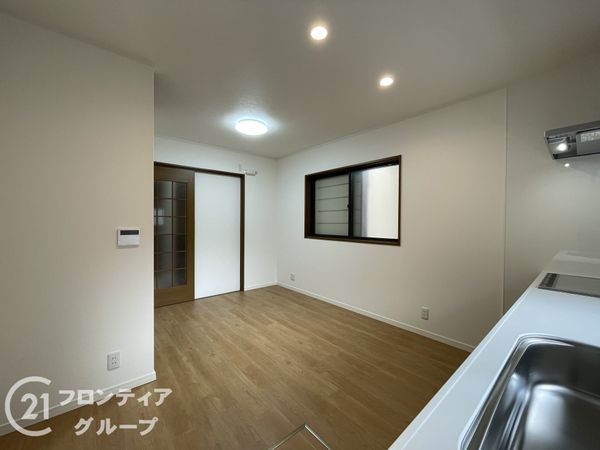 向日市寺戸町三ノ坪の中古一戸建て