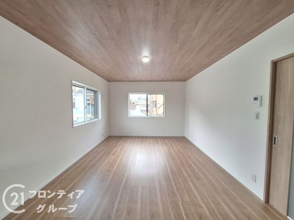大津市本堅田２丁目　新築一戸建て