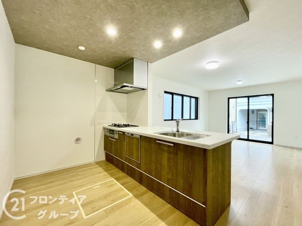 宇治市小倉町天王　新築一戸建て　3期　全１区画