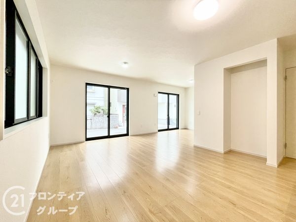 宇治市小倉町天王　新築一戸建て　3期　全１区画