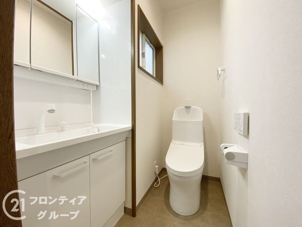 宇治市五ケ庄広岡谷の中古一戸建て