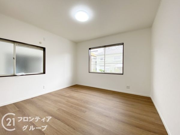 宇治市五ケ庄広岡谷の中古一戸建て