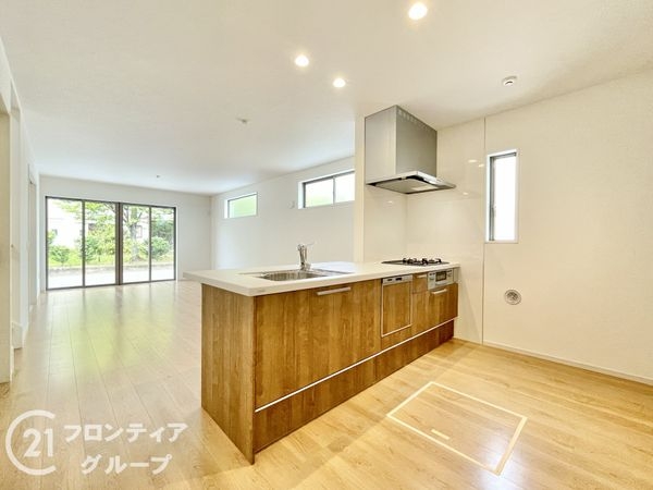 京田辺市河原神谷　新築一戸建て　１期　４号地