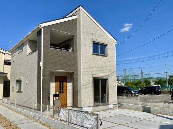 宇治市伊勢田町南遊田　新築一戸建て　２期　１号棟