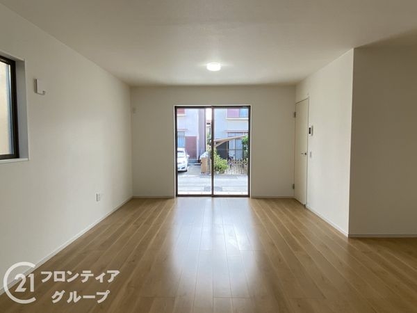 京都市伏見区向島津田町　新築一戸建て
