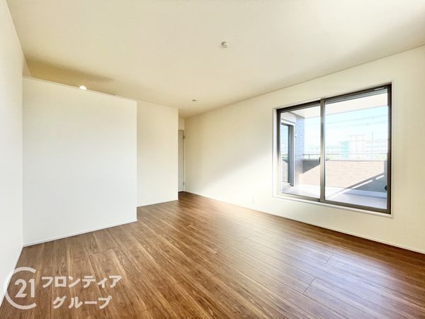 宇治市伊勢田町南遊田　新築一戸建て　２期　３号棟