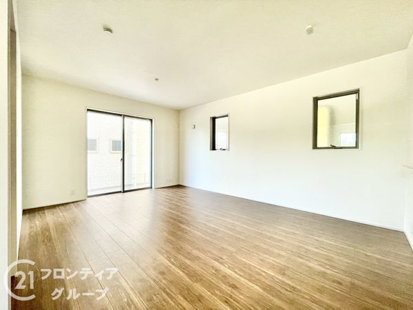宇治市伊勢田町南遊田　新築一戸建て　２期　３号棟