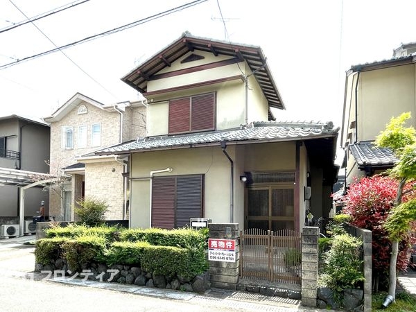 城陽市寺田西ノ口の中古一戸建て