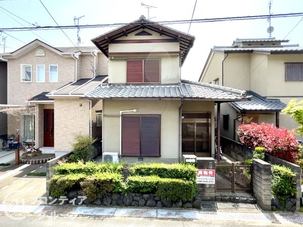 城陽市寺田西ノ口　中古一戸建て