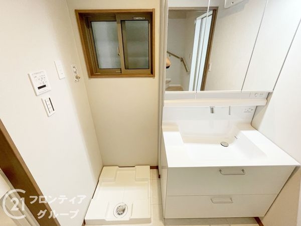 京都市伏見区淀美豆町　新築一戸建て
