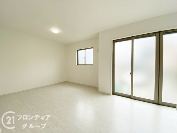 長岡京市奥海印寺太鼓山　新築一戸建て　３期　２号棟