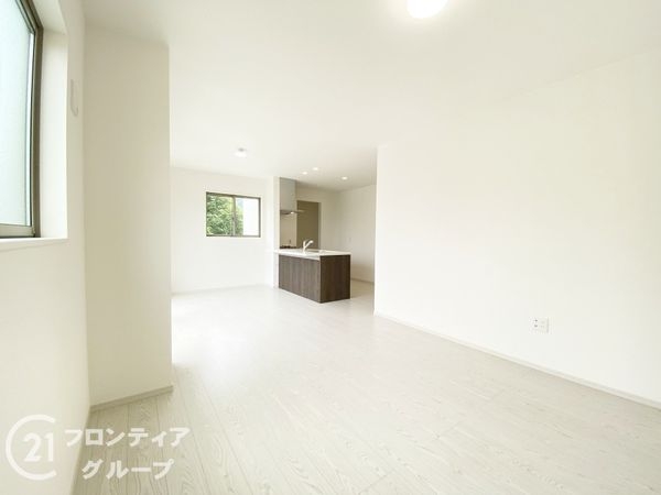 長岡京市奥海印寺太鼓山　新築一戸建て　３期　２号棟