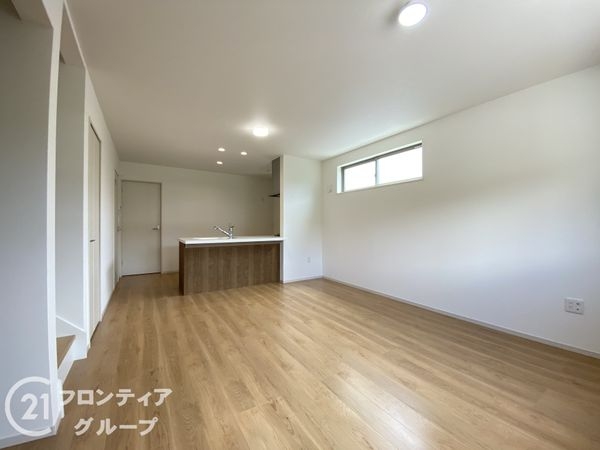 長岡京市奥海印寺太鼓山　新築一戸建て　３期　１号棟